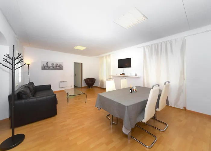 Piazza Grande House Apartment Locarno