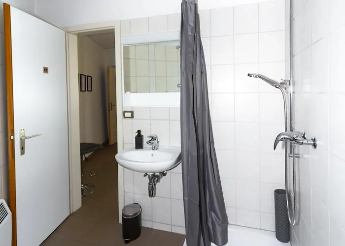 Piazza Grande House 아파트 로카르노